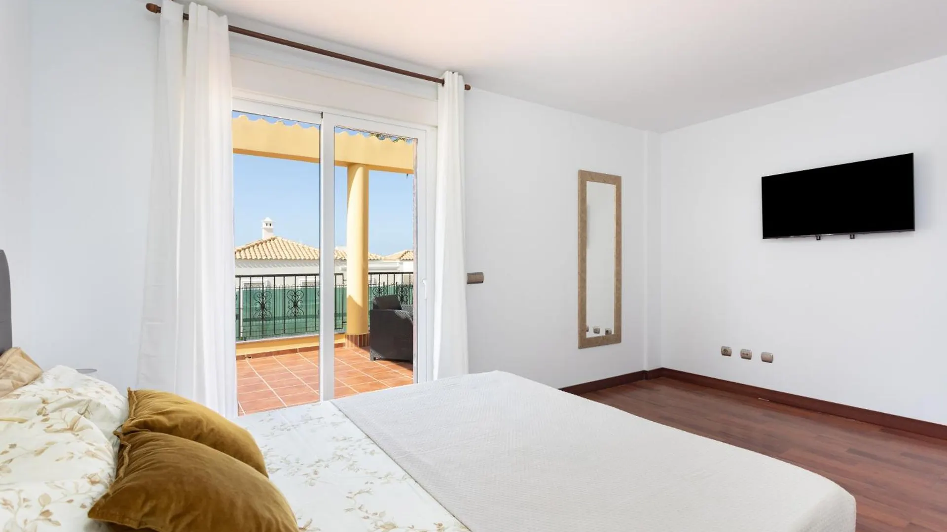 Apartment Classbnb - Exclusive Villa With Private Pool 1 Kilometer From Los Cristianos Beach